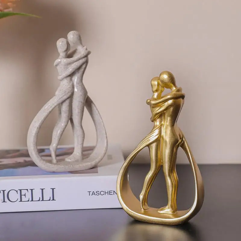 Modern Abstract Hugging Couple Statue Home Decoration