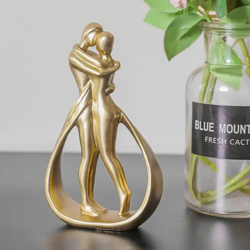 Modern Abstract Hugging Couple Statue Home Decoration